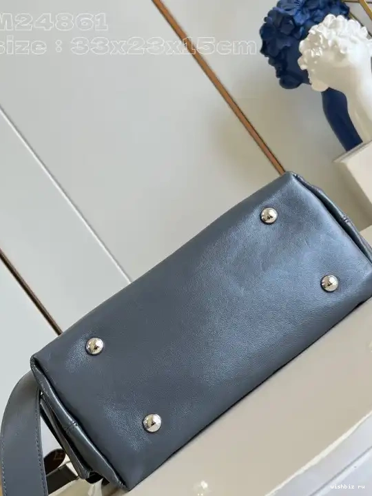 WIS -33.5 LOUIS Cargo CarryAll VUITTON 23x15cm x 0517